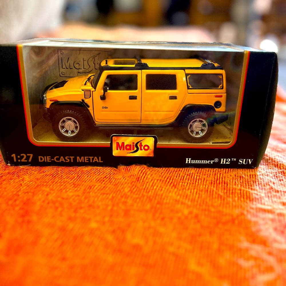 Maisto Hummer H2 SUV 1:27